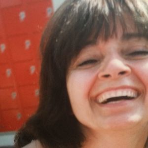 Meet your Posher, Aida